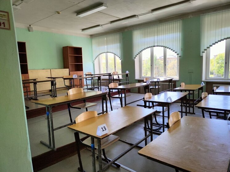 Калининградские школьники начали сдавать ЕГЭ по математике