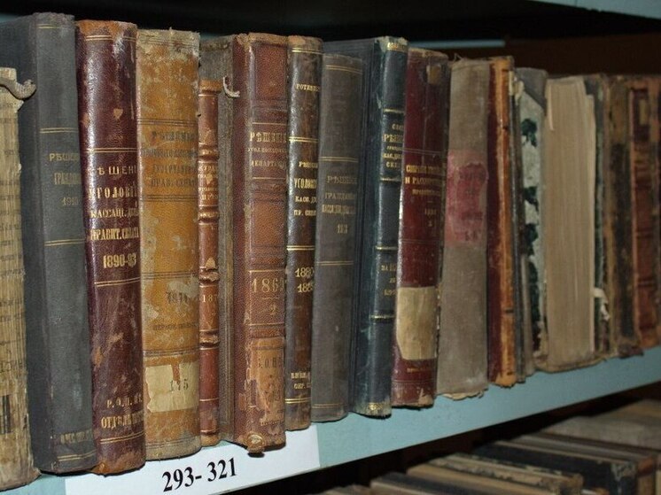 Самой старинной книге в ЛНР почти двести лет