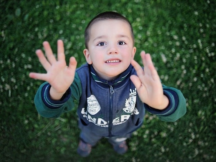 Ямальский парламент оказал адресную помощь детям из Волновахского округа