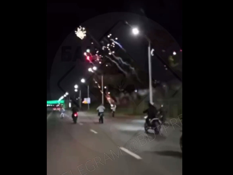 Автоинспекторы Башкирии ищут мотоциклистов, которые устроили катание с фейерверками