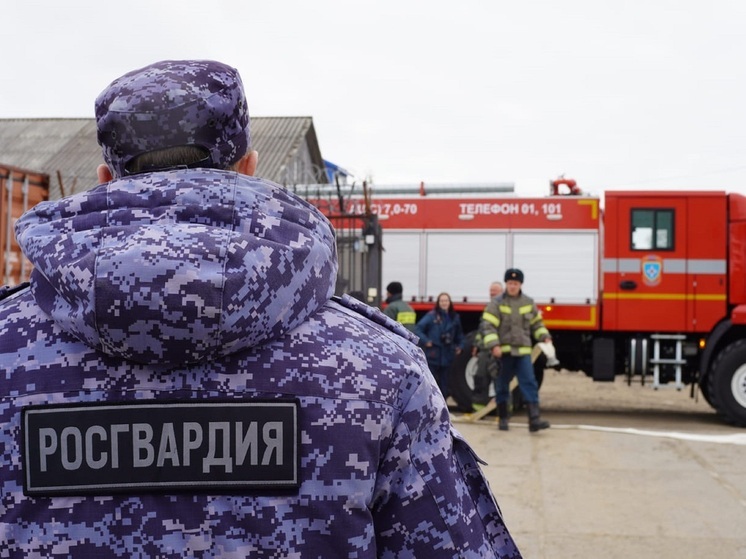 Росгвардия НАО провела тренировку по эвакуации при пожаре