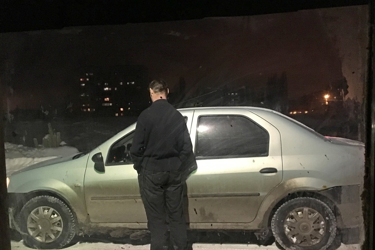 В Калининске приставы забрали иномарку у алиментщика-миллионника