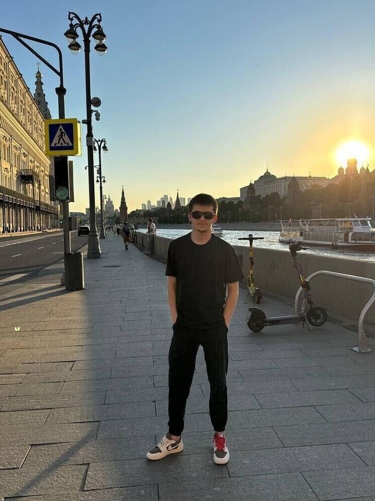 Дагестанец оказал экстренную медпомощь прохожему в Москве