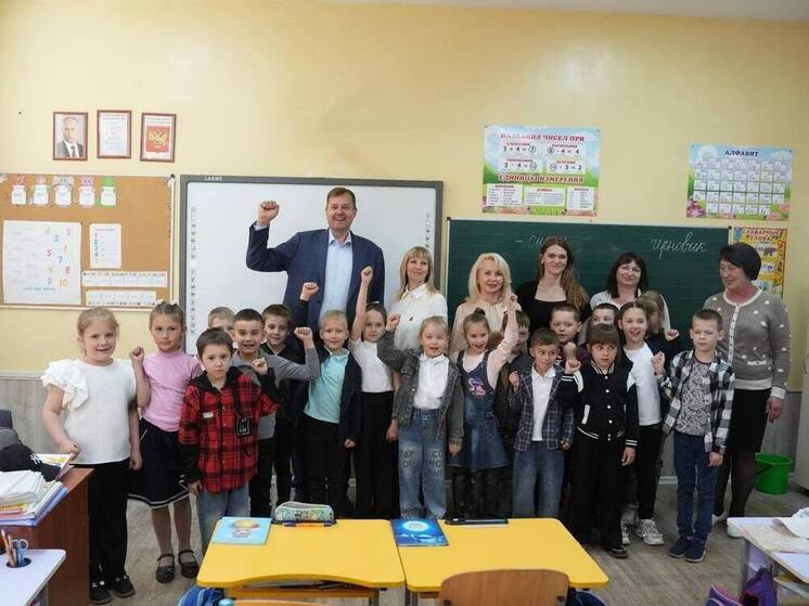 Глава Запорожской области посетил Приазовскую школу №9