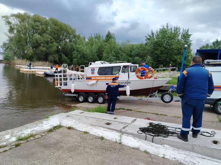 Татарстанские спасатели получили новый скоростной катер