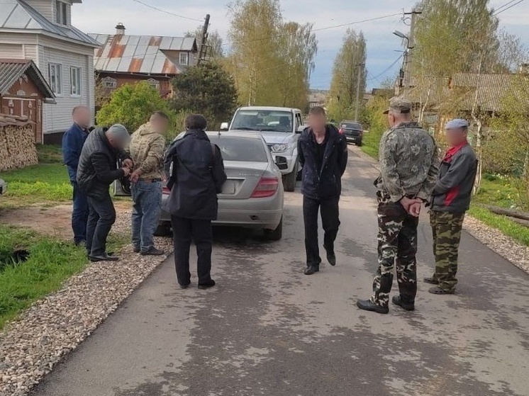 Ремонтник обокрал престарелую жительницу Костромской области