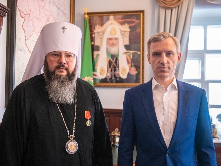 Губернатор поздравил митрополита Смоленского и Дорогобужского Исидора с двойным праздником