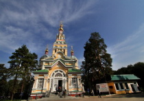В Никольском соборе Алматы служит протоиерей Игорь Светличный