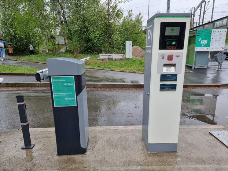 Плата за парковку у железнодорожного вокзала в Петрозаводске выросла в пять раз