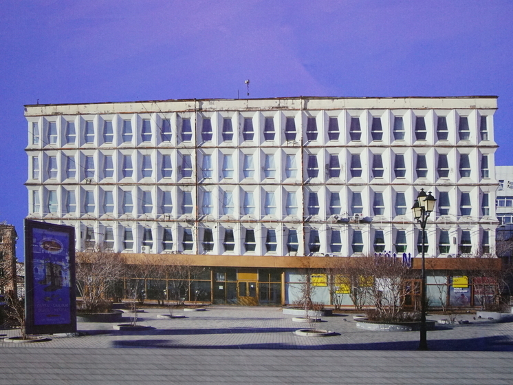 На депутатских слушаниях в думе Иркутска рассмотрели реновацию Дома быта и вынос трамвайных путей с улицы Ленина
