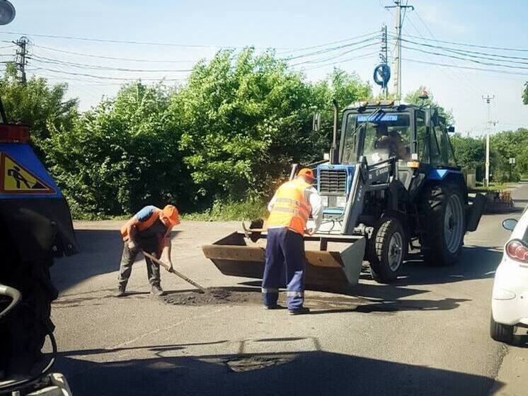 В Курске начали ремонтировать проспект Дериглазова