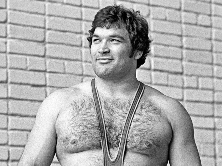 Четырехкратный чемпион мира по вольной борьбе Хасимиков умер в возрасте 72 лет