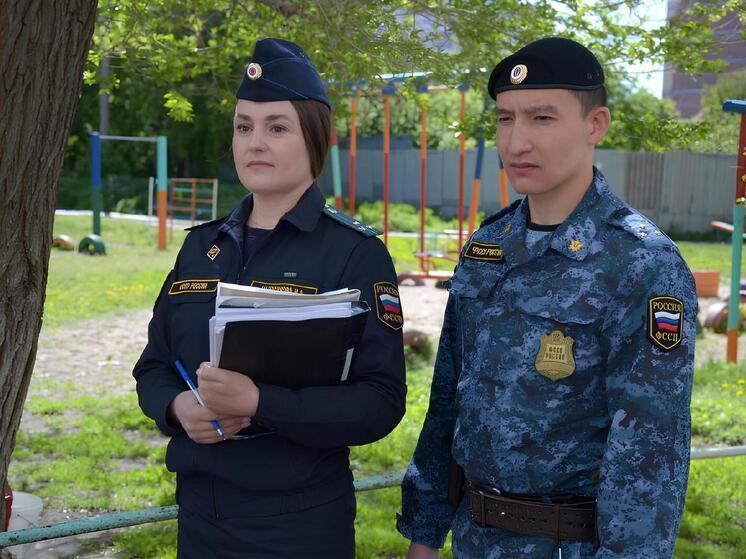 Омские приставы обеспечили встречу бабушки с внуками из Называевска