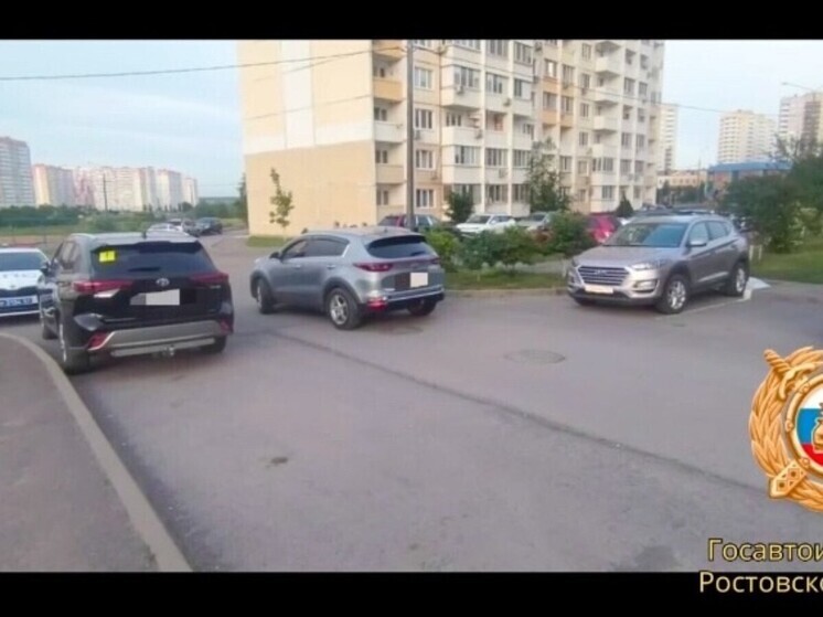 Ребенок попал под колеса авто в Ростове