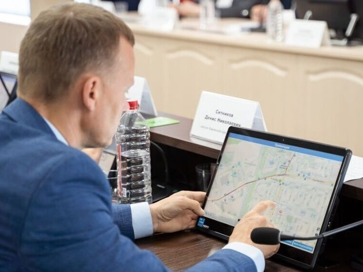 В областном центре на депутатском часе обсуждались важные изменения, касающиеся маршрутной сети общественного транспорта, которые планируется внедрить в 2026 году