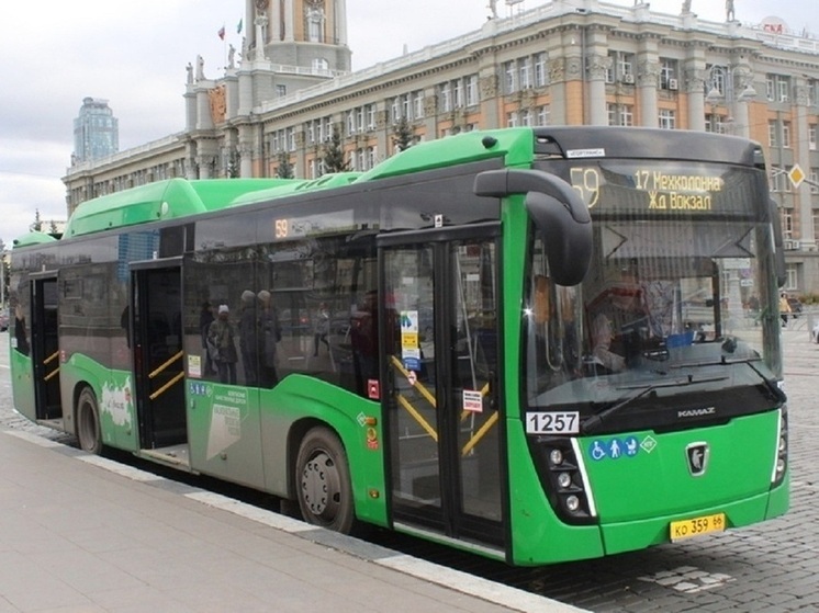 Первая партия новых автобусов-гармошек прибудет в Екатеринбург