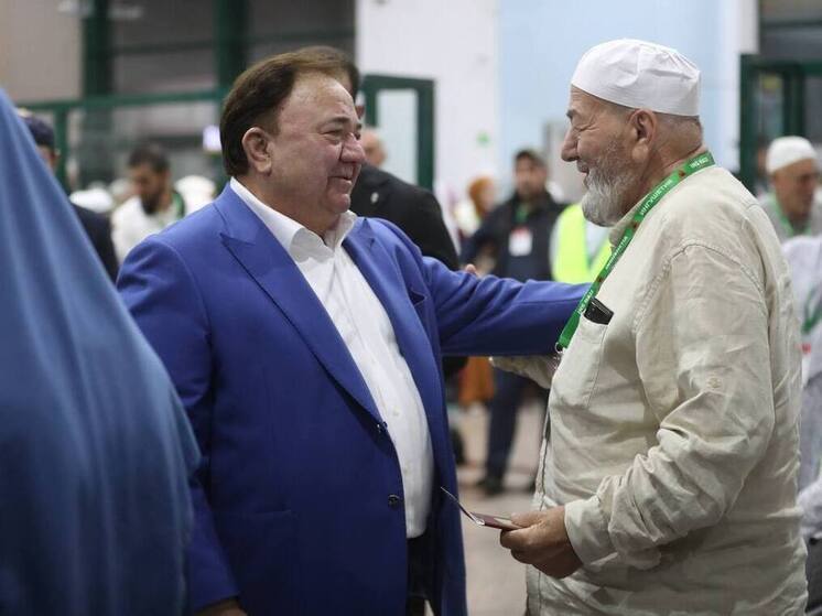 Глава Ингушетии проводил паломников в Хадж