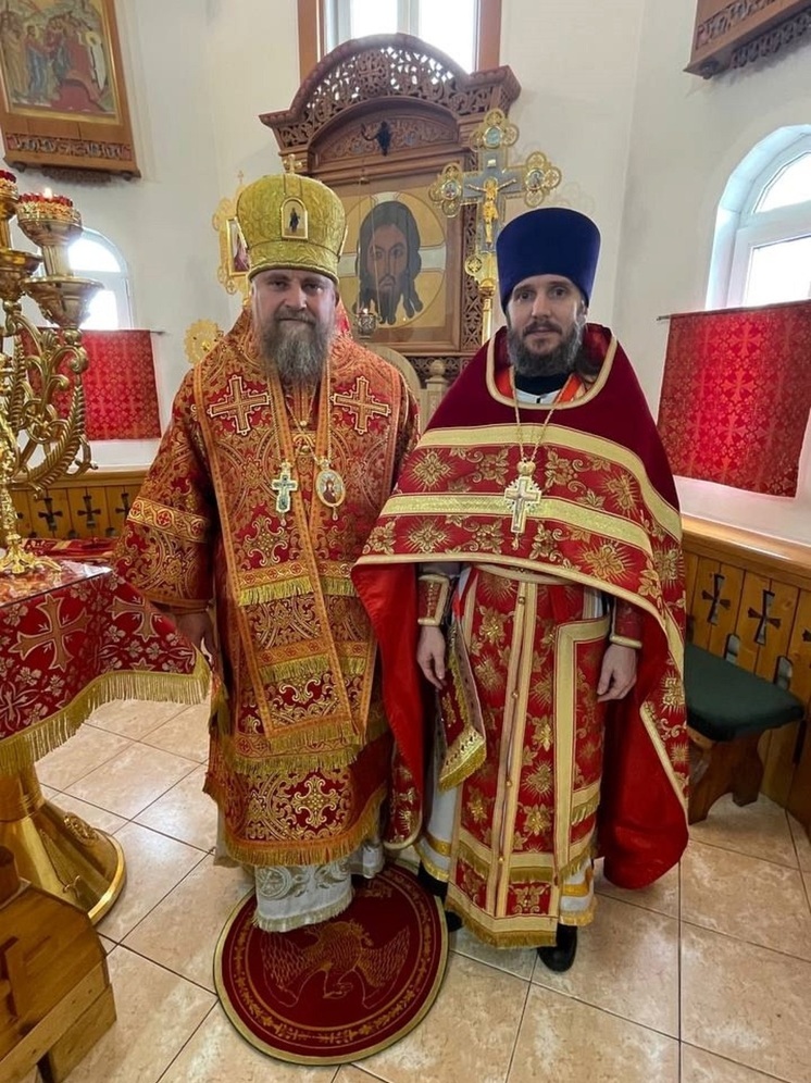 Священник из Надыма по указу патриарха получил награду за службу на СВО