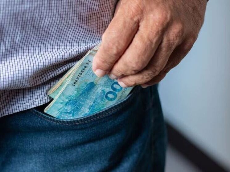 Калужанин заплатил 14-летнему сыну 1,7 млн рублей