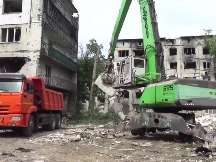 В освобождённых населённых пунктах ДНР работают спасатели