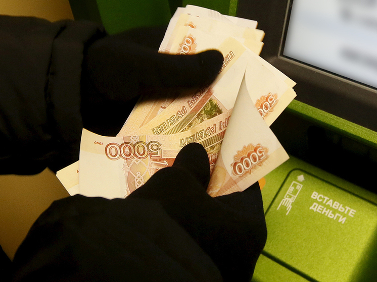 91-летнего советского изобретателя из Санкт-Петербурга развели на 43 млн рублей