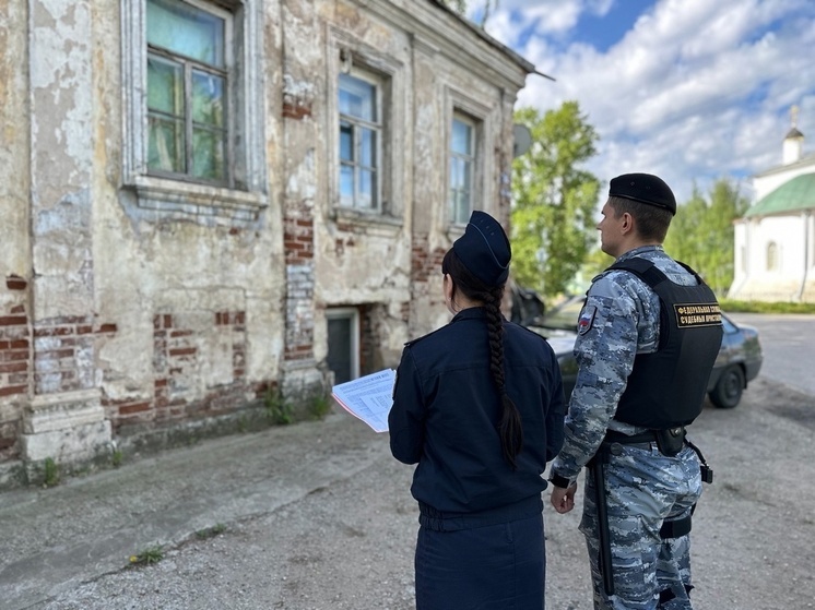 В Центральном районе Твери снесли незаконную пристройку к дому