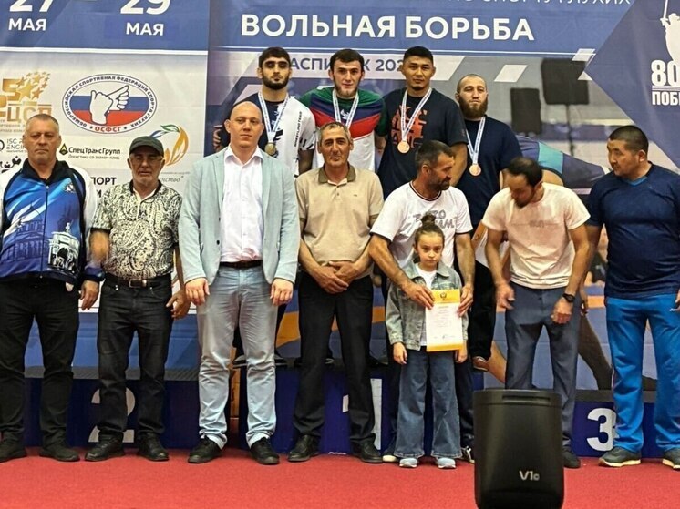 Курский борец завоевал серебро на чемпионате России