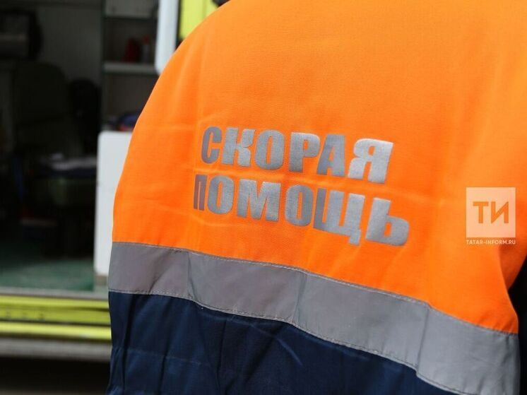 Велосипедист попал в больницу после столкновения с самокатчиком в Казани