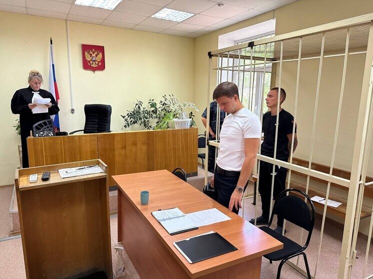 Под Волгоградом отправили за решетку избивших покупателя магазина подростков