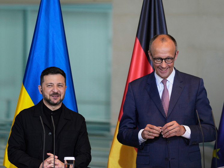 В ходе берлинской пресс-конференции Мерца и Зеленского украинец почему-то чувствовал себя хозяином