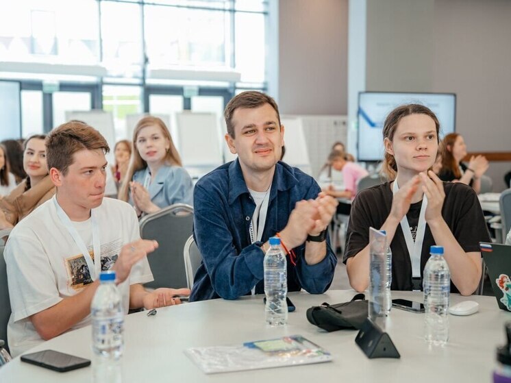 Делегаты Тюменской области работают в Центре Знаний «Машук»