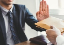 Для противодействия серому рынку труда в республике создана межведомственная комиссия, которая контролирует легальность трудоустройства, своевременность выплаты зарплат и налоговых отчислений
