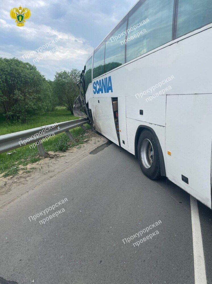В ДТП с пассажирским автобусом на трассе под Тулой есть пострадавший