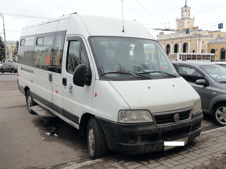 В Иванове из маршрутки выкинули девочку