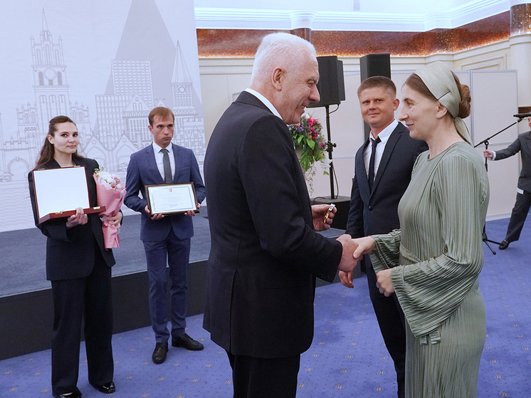 Многодетную семью из Гурьевского района президент наградил орденом