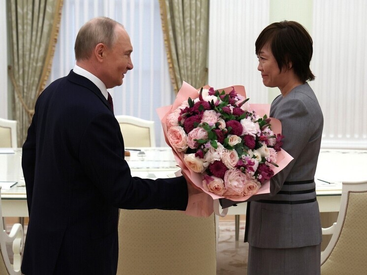 Вдова Синдзо Абэ не смогла сдержать слез на встрече с Путиным