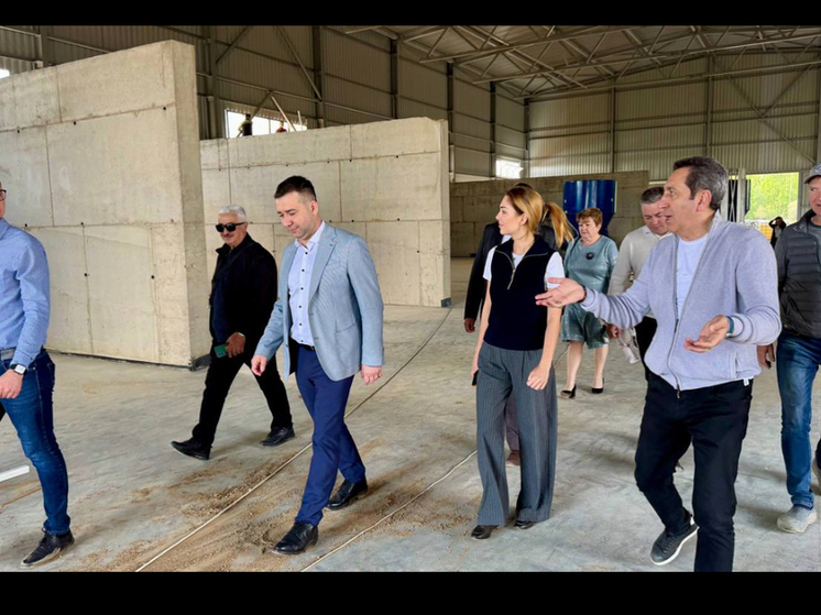 В Смоленской области завершается строительство современного животноводческого комплекса