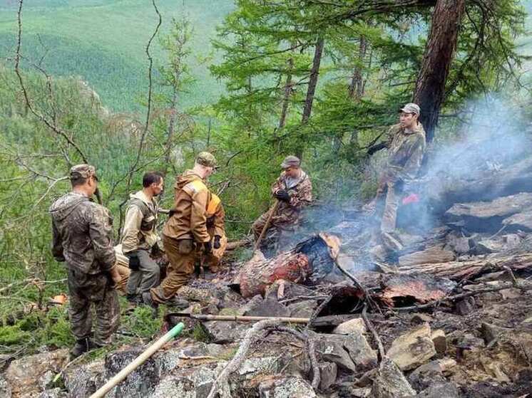 В Бурятию для помощи в борьбе с лесными пожарами прибыли огнеборцы Приангарья