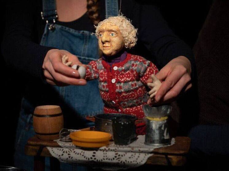 На «золотомасочный» спектакль петербургского театра кукол приглашают юных хабаровчан и их родителей