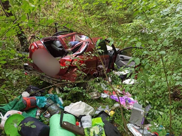 В Кировском районе опрокинулся автомобиль: погиб пассажир