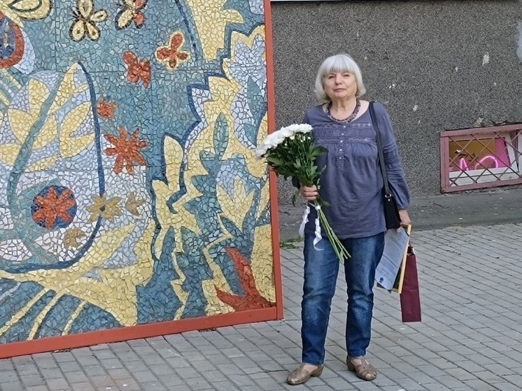 В Протвино открыли обновленное панно «Бабочки»