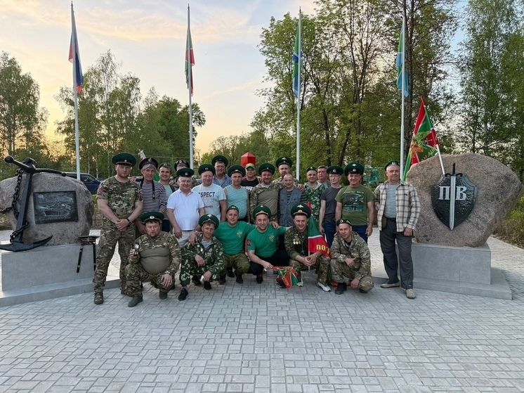В Вичуге торжественно открыли памятный обелиск