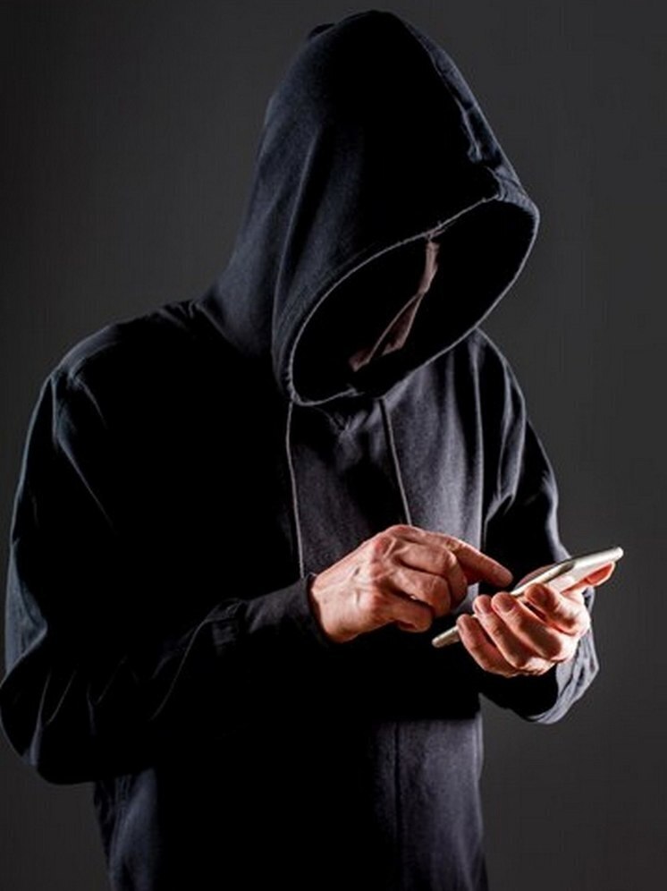 Петербургская пенсионерка перехитрила мошенников, пытавшихся похитить 1 млн рублей