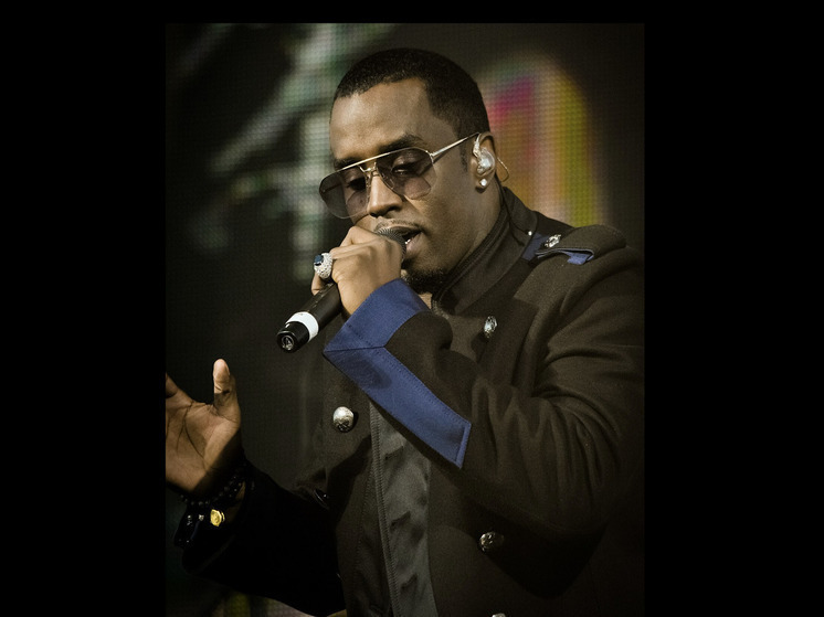 Экс-помощница рэпера P. Diddy обвинила его в жестоком обращении и изнасиловании