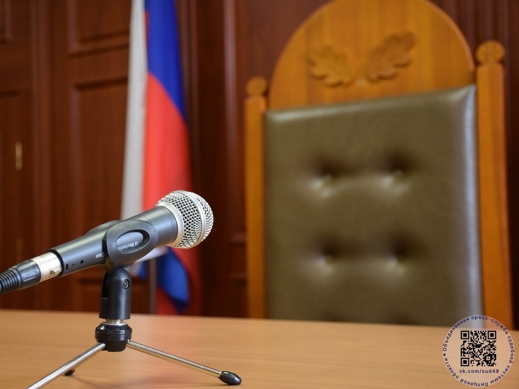 Криминального авторитета и сотрудника колонии осудили в Липецке