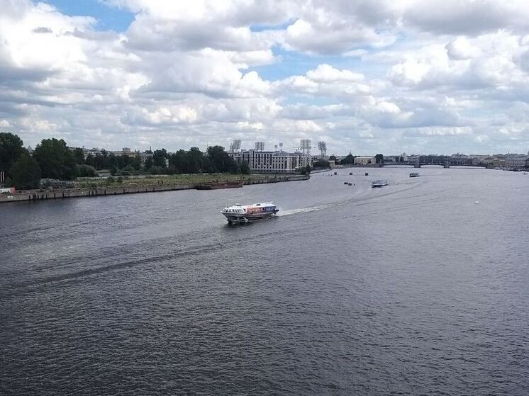 В Петербурге появился новый скоростной катамаран «Форт Обручев»