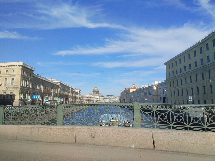 В Петербурге стартовал сезон паромной переправы «Желтая линия»