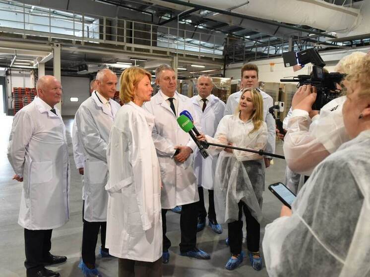 Александр Богомаз и Оксана Лут посетили брянские сельхозпредприятия