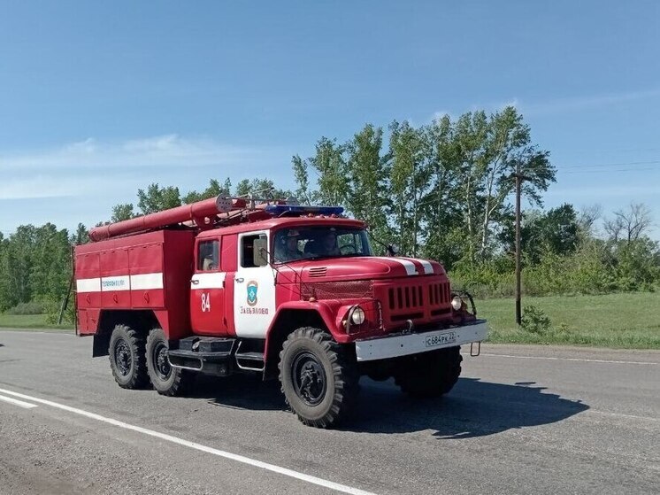 В алтайском селе на пожаре из-за курения погибла женщина