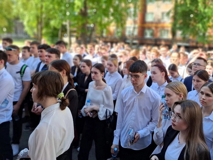 Выпускники Марий Эл сдали ЕГЭ по русскому языку